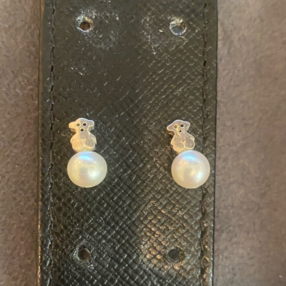 Silver tous earrings with pearls